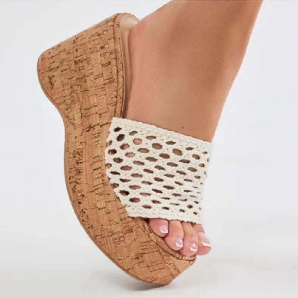 The Skewer Macrame Platform Sandal by SODA size 9 New bohemian boho 70s
